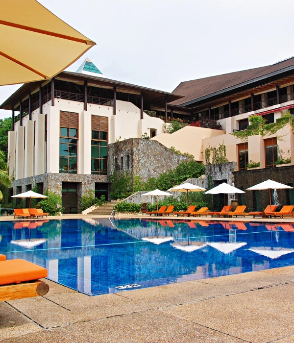 Hotel & Restaurant